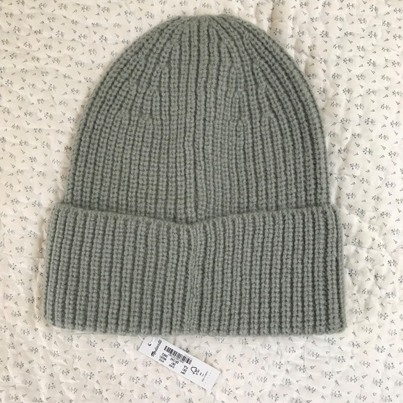 NWT Madewell Knit hat Forgotten Landscape Chunky Merino Wool Cuffed Beanie - Picture 2 of 4